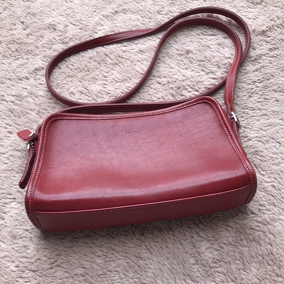 Coach Handbags - Coach vintage crossbody bag